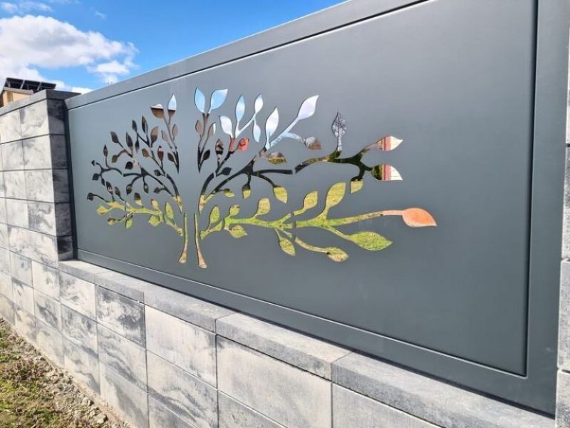 МЕТАЛЕВІ ОГОРОЖІ 