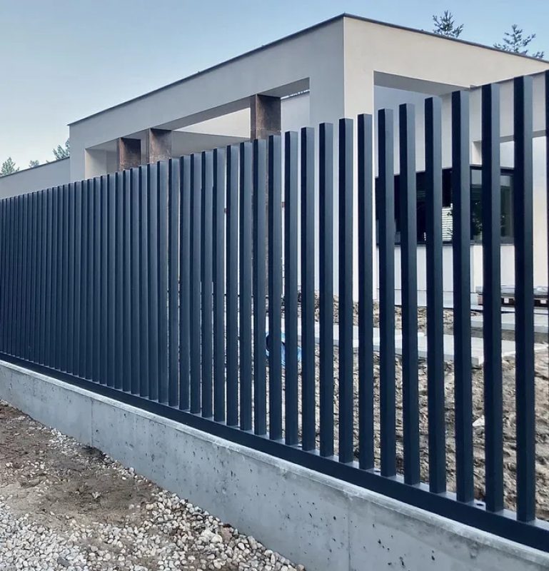 МЕТАЛЕВІ ОГОРОЖІ 