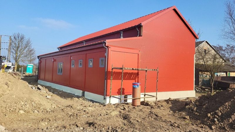 СТАЛЕВІ ХАЛИ 