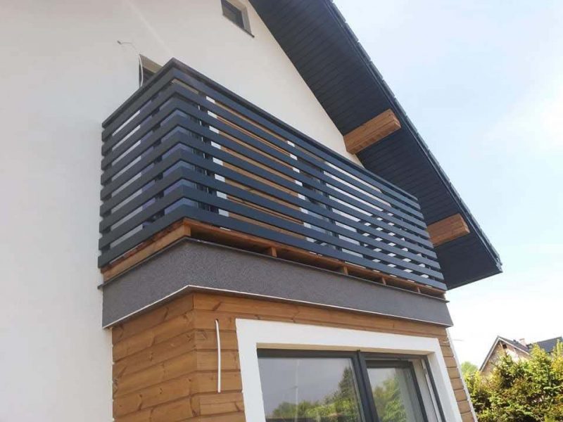 ЗОВНІШНІ МЕТАЛЕВІ БАЛЮСТРАДИ 