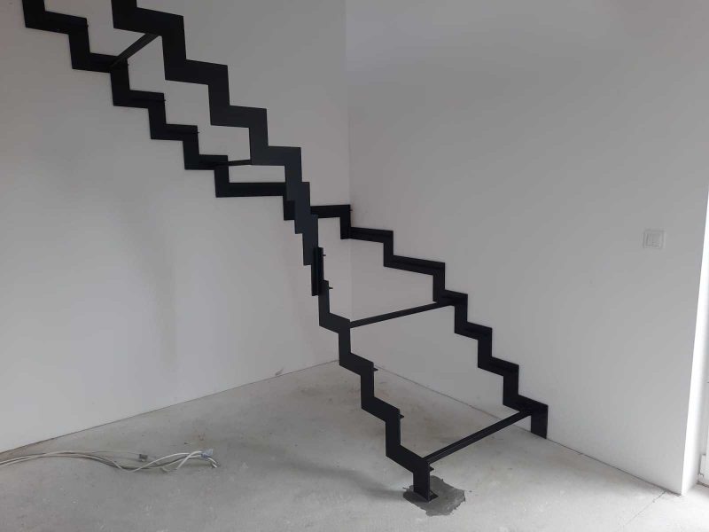 СТАЛЕВІКОНСТРУКЦІЇ